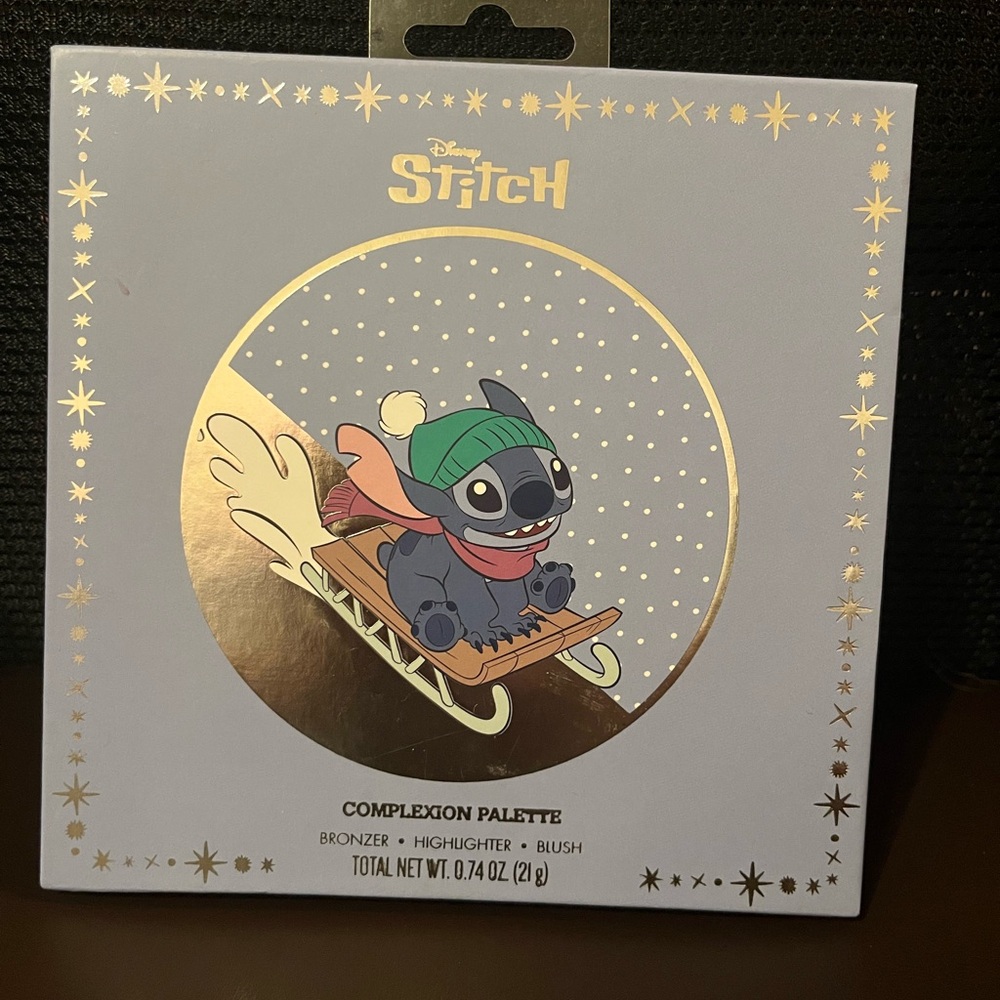 Disney STITCH Winter - 6 Shade Complexion Palette - Bronzer, Highlighter & Blush